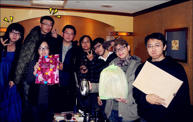 2012-02-18-綿羊團幫我提早過生日.jpg