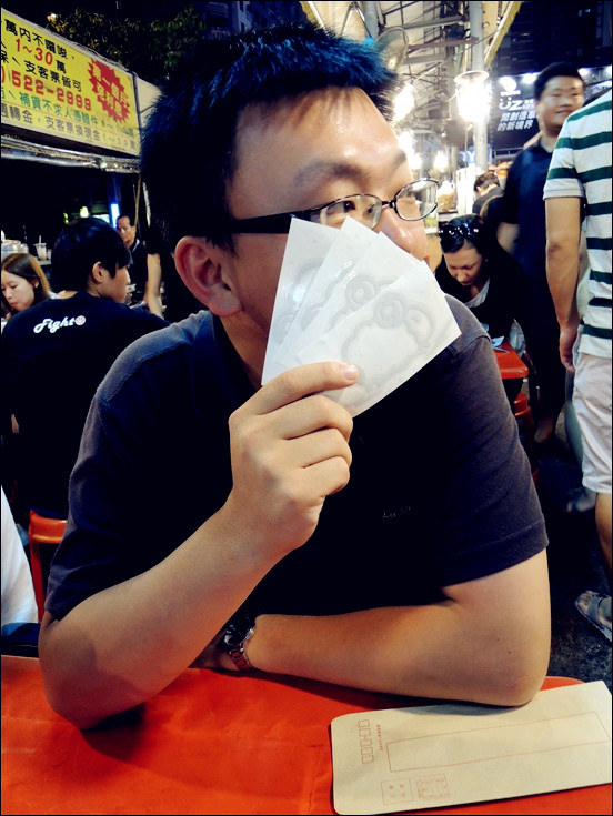 2012-09-18-阿啾來高雄拿棉羊貼 (3).jpg