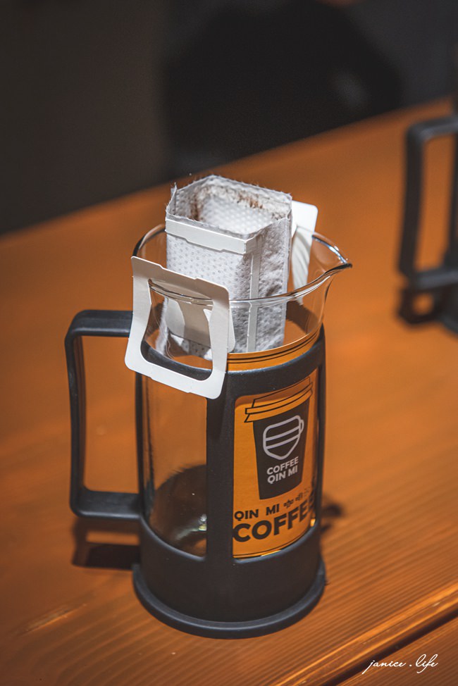 八德咖啡館 咖啡泌蜜 手沖咖啡 經典美式 義式咖啡 八德咖啡推薦 咖啡豆 手工濾掛咖啡包 濾掛咖啡推薦 咖啡泌蜜菜單