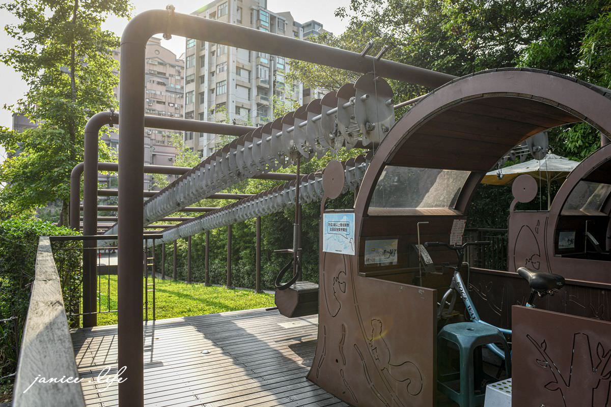 桃園親子景點 親子景點 親子公園 大有梯田生態公園 生態梯田 極限體能王 磨石子溜滑梯 潔妮食旅生活 大有梯田生態公園停車