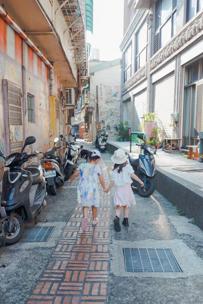 三峽美食 甘樂食堂 三峽老街美食 百年古厝 新北美食 新北餐廳推薦 三峽餐廳推薦 綠色餐廳 潔妮食旅生活 甘樂食堂交通 甘樂食堂停車 甘樂食堂菜單 