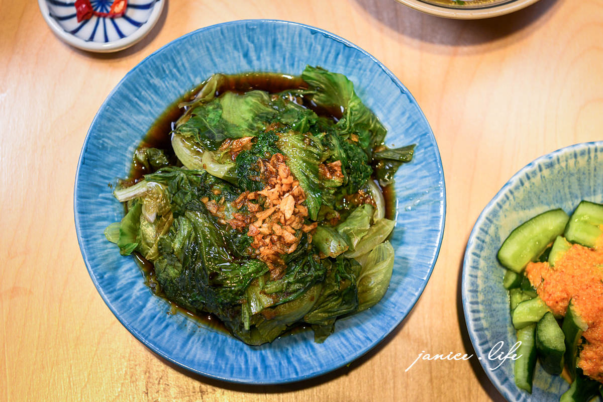 桃園美食 牛山 牛肉麵 燒肉飯 桃園牛肉麵 桃園燒肉飯 牛山菜單 潔妮食旅生活 