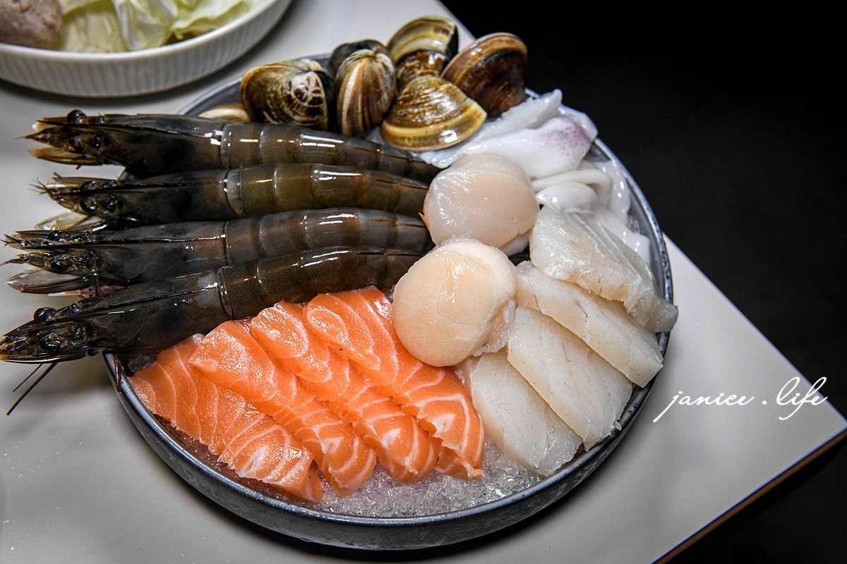 宜蘭美食 宜蘭旅遊 來初鍋物 宜蘭火鍋 素食火鍋 宜蘭素食 來初鍋物停車 來初鍋物菜單 潔妮食旅生活