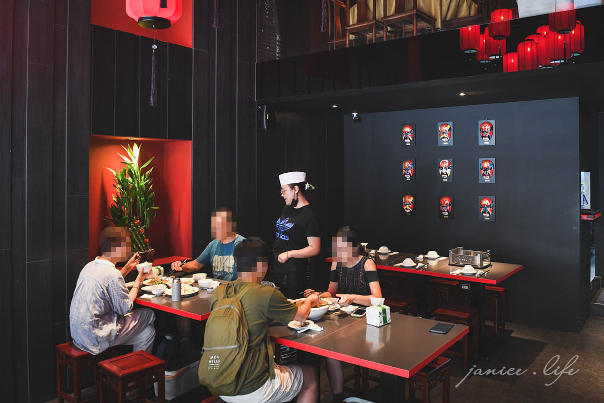 桃園美食 椒之香創意川菜 四川烤魚 藝文特區美食 藝文特區餐廳推薦 桃園川菜 潔妮食旅生活 桃園聚會聚餐餐廳推薦 椒之香創意川菜菜單