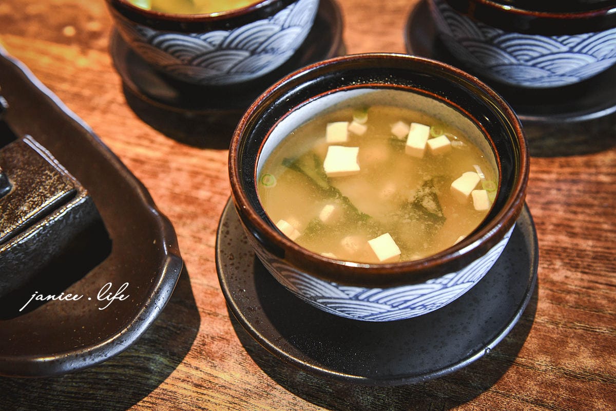 龍潭美食 鳥樂日式料理 鳥樂日式料理菜單 龍潭日式料理 桃園日式料理 丼飯 咖哩飯 烏龍麵 潔妮食旅生活 鳥樂日式料理停車