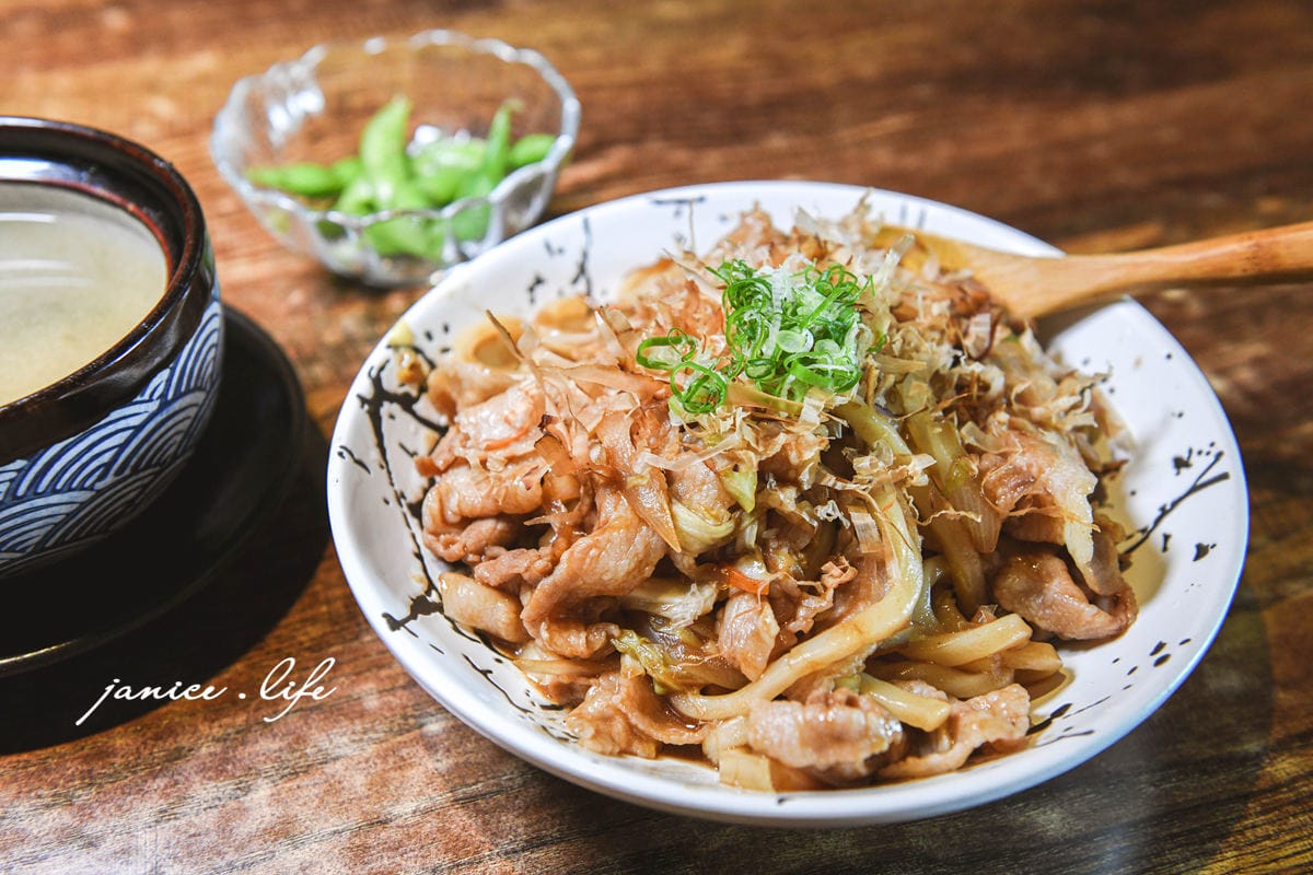 龍潭美食 鳥樂日式料理 鳥樂日式料理菜單 龍潭日式料理 桃園日式料理 丼飯 咖哩飯 烏龍麵 潔妮食旅生活 鳥樂日式料理停車