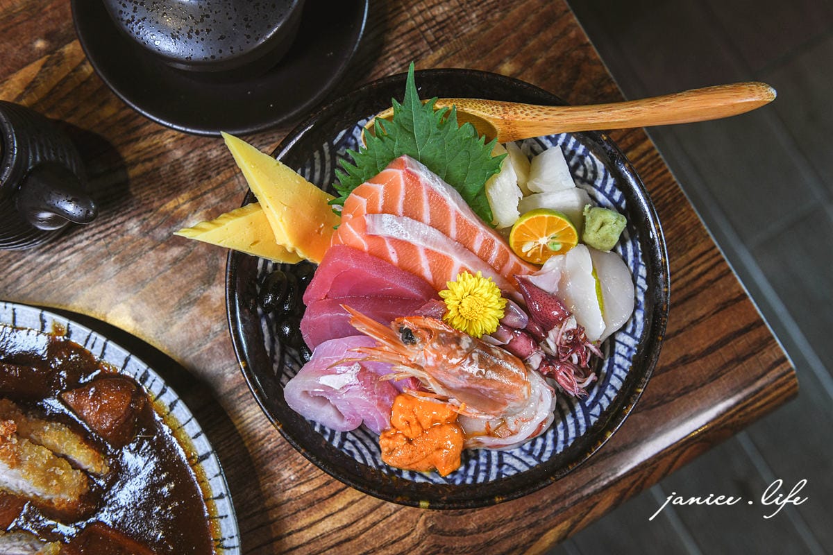 龍潭美食 鳥樂日式料理 鳥樂日式料理菜單 龍潭日式料理 桃園日式料理 丼飯 咖哩飯 烏龍麵 潔妮食旅生活 鳥樂日式料理停車