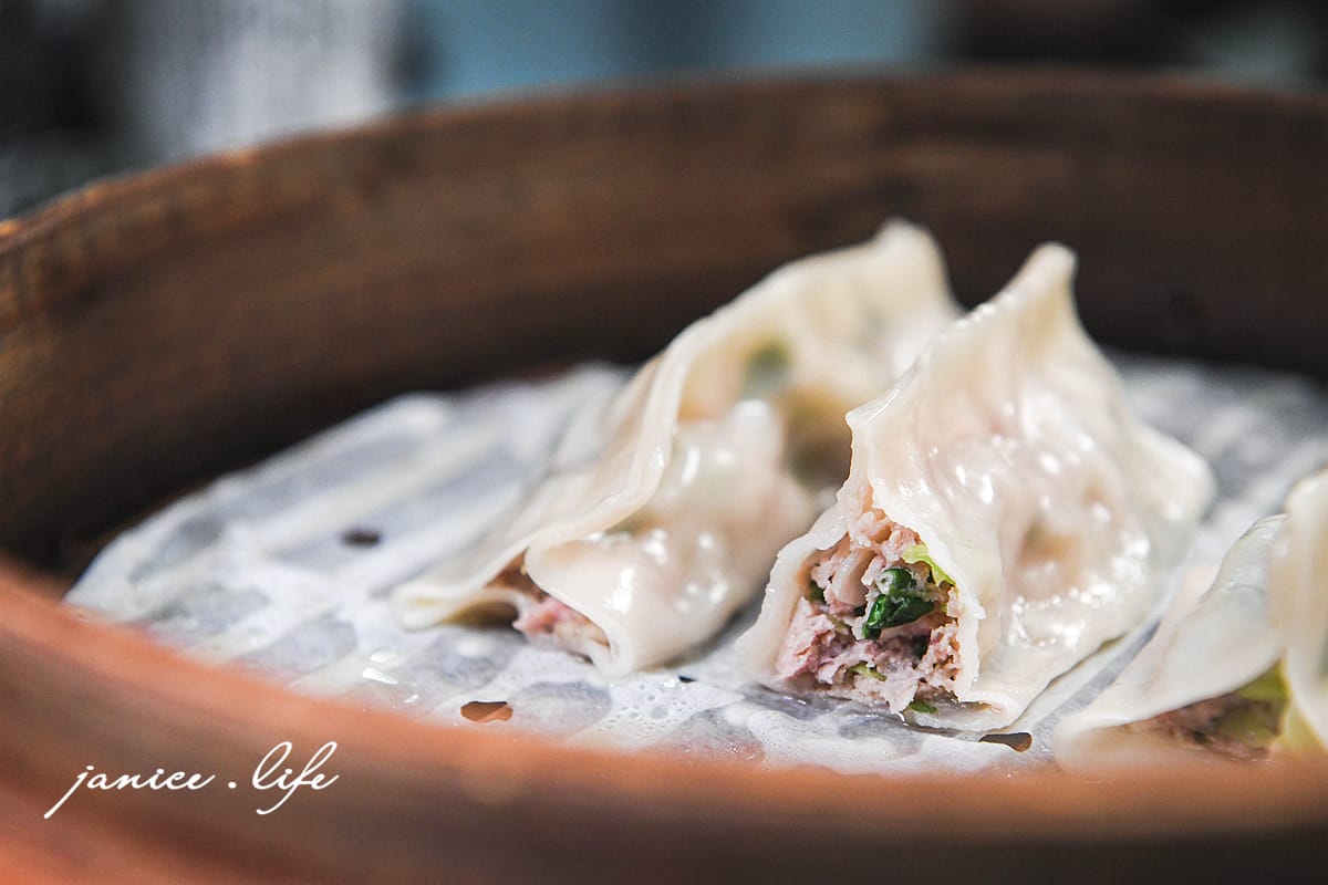 蘆竹美食 南崁美食 食功夫蒸餃鍋貼 韭黃煎餃 酸辣湯 食功夫蒸餃鍋貼菜單 潔妮食旅生活 