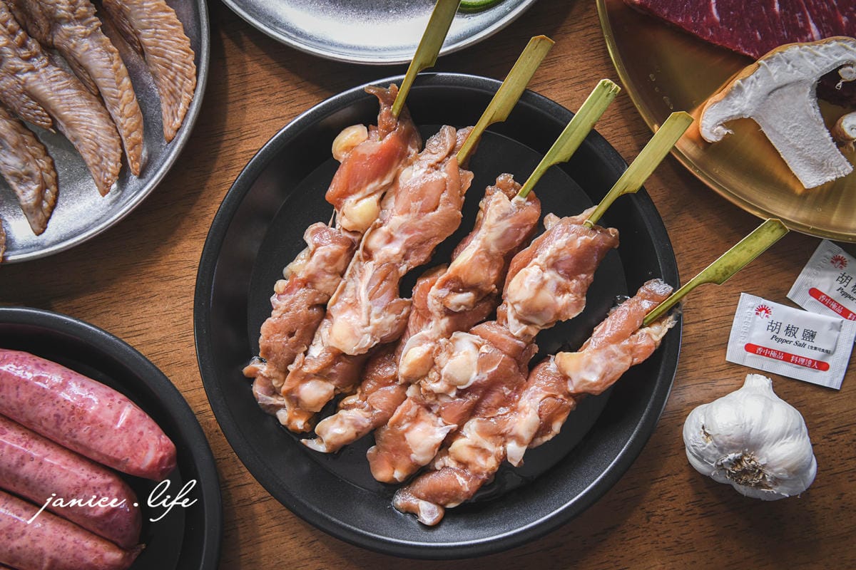2024中秋烤肉 烤肉組合推薦 就是愛海鮮 露營烤肉 露營食材 潔妮食旅生活 烤肉宅配 彰化水產 
