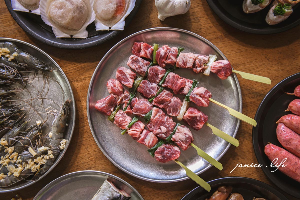 2024中秋烤肉 烤肉組合推薦 就是愛海鮮 露營烤肉 露營食材 潔妮食旅生活 烤肉宅配 彰化水產 
