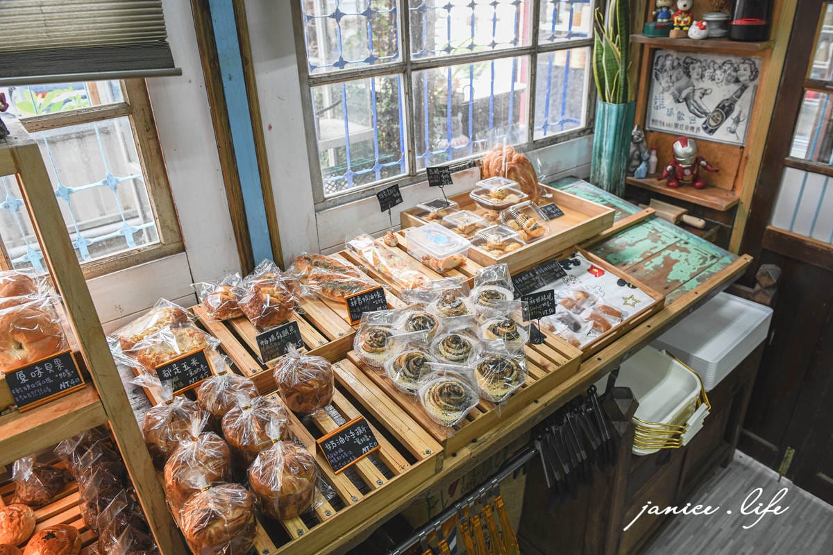 龍潭美食 農場麵包FarmBread 農場麵包菜單 桃園麵包 手工麵包 生吐司 桃園蛋糕 潔妮食旅生活 龍潭旅遊 