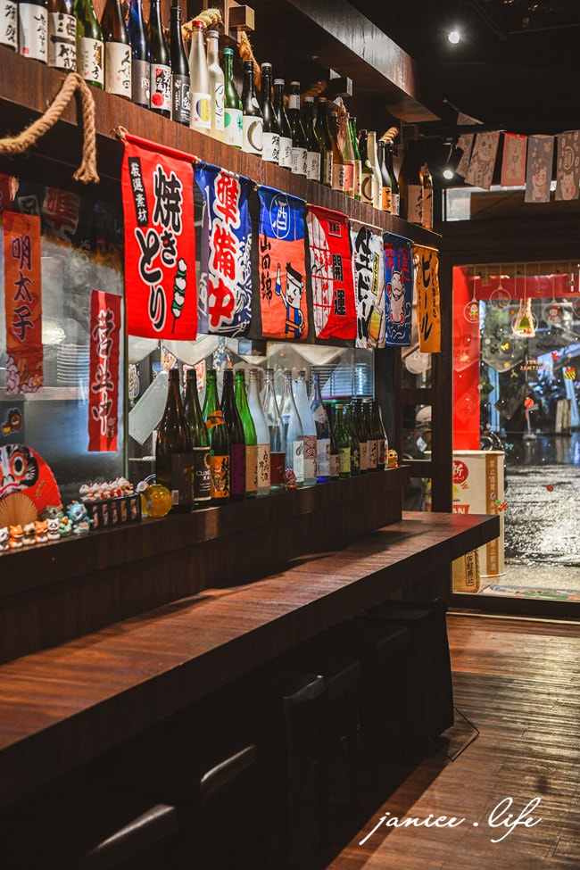 板橋宵夜 板橋居酒屋 串岐日式居酒屋 炭火串燒 江子翠消夜 江子翠居酒屋 串岐日式居酒屋菜單 居酒屋料理 潔妮食旅生活 江子翠捷運站美食 新北喝酒