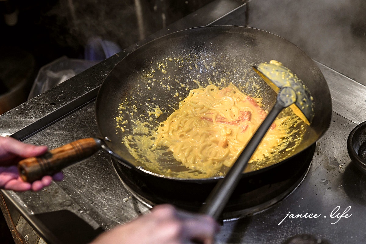 板橋宵夜 板橋居酒屋 串岐日式居酒屋 炭火串燒 江子翠消夜 江子翠居酒屋 串岐日式居酒屋菜單 居酒屋料理 潔妮食旅生活 江子翠捷運站美食 新北喝酒