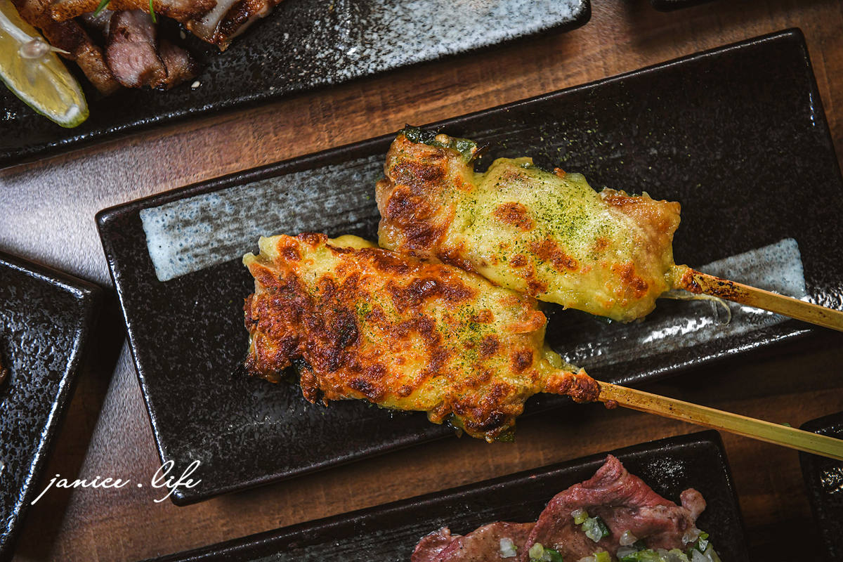 板橋宵夜 板橋居酒屋 串岐日式居酒屋 炭火串燒 江子翠消夜 江子翠居酒屋 串岐日式居酒屋菜單 居酒屋料理 潔妮食旅生活 江子翠捷運站美食 新北喝酒
