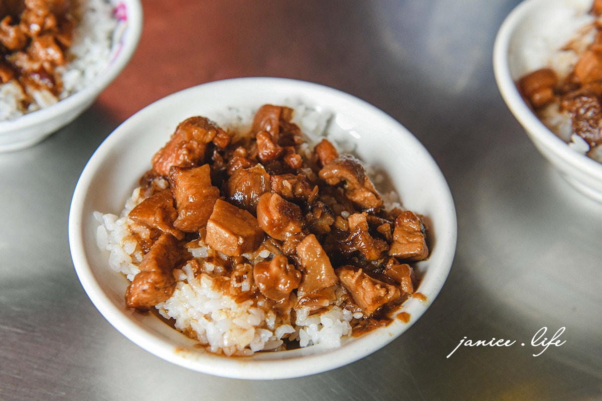 福泰飯桌 台南美食 台南肉燥飯 赤崁樓美食 福泰飯桌營業時間 福泰飯桌菜單 台南飯桌 潔妮食旅生活 台南旅遊 台南老店 