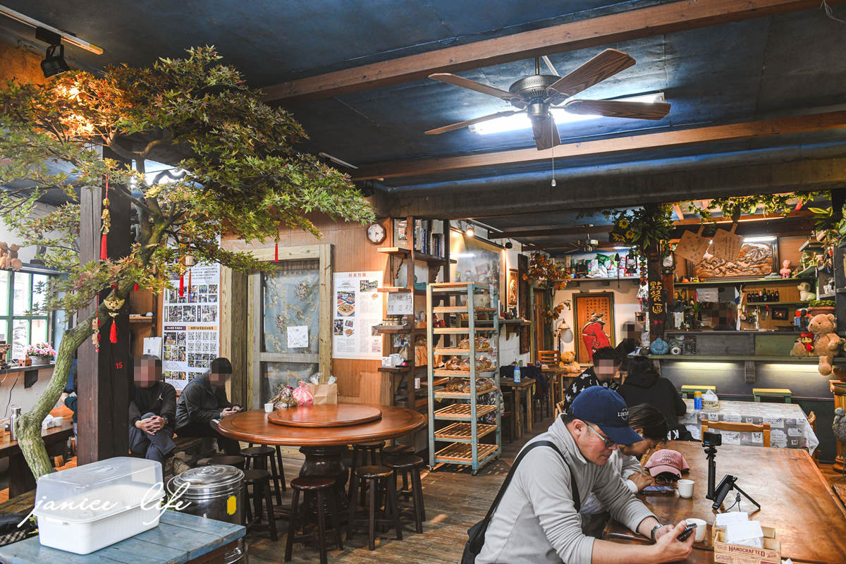 新竹美食 竹東美食 爐哥烤披薩 許興爐園藝工房 爐哥烤披薩菜單 手工麵包 潔妮食旅生活 橋彩繪客家村 窯烤披薩