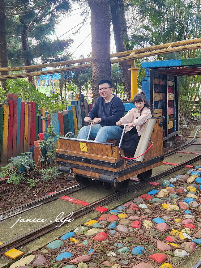 桃園親子景點 小人國主題樂園 2024小人國主題樂園攻略 龍潭旅遊 龍潭景點 桃園景點 小人國門票 小人國營業時間 小人國優惠 小人國遊樂設施 小人國停車 小人國交通 小人國用餐