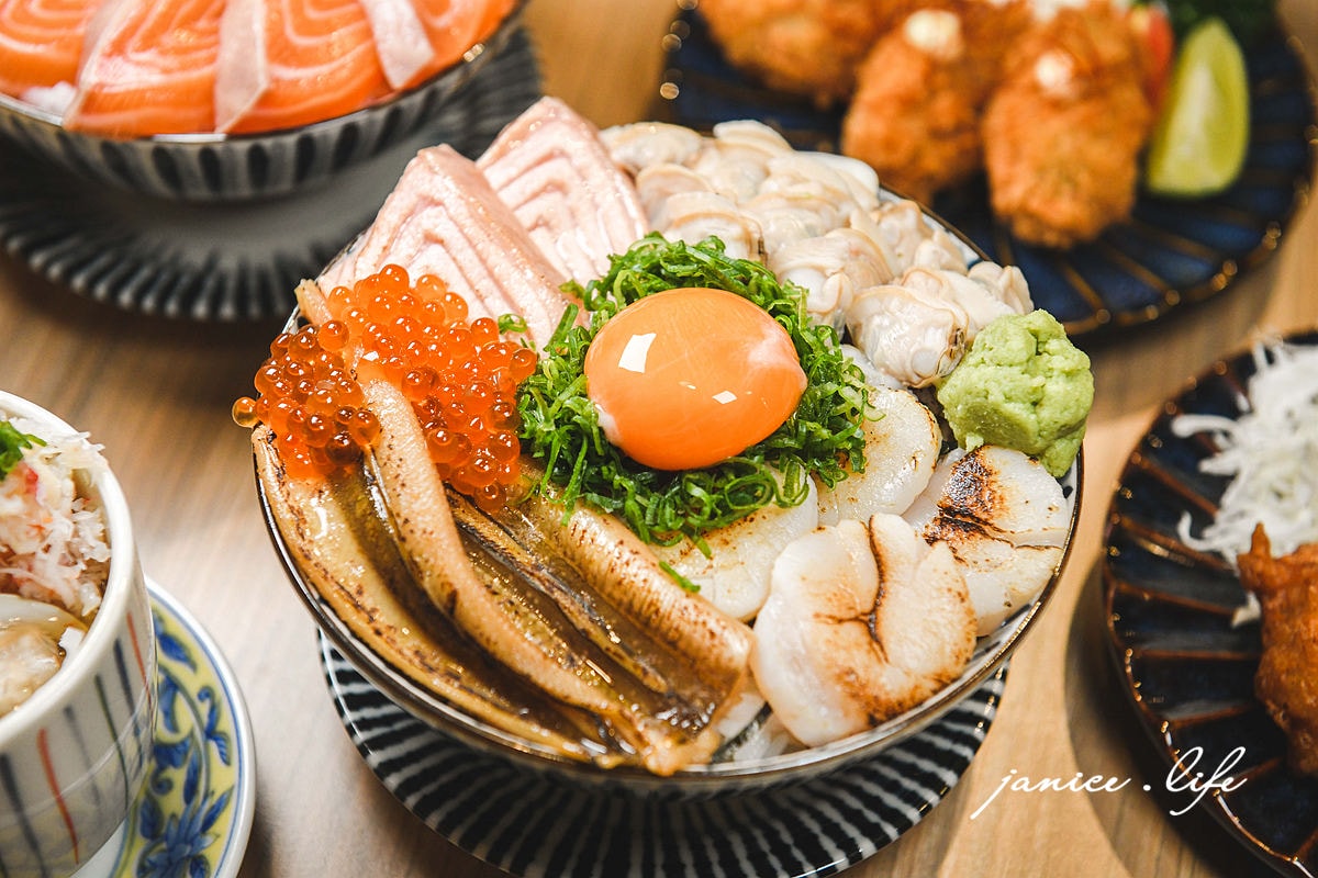 新莊美食 坐著做。海鮮丼飯專門店 坐著做菜單 新莊餐廳推薦 丼飯推薦 潔妮食旅生活 新北美食 新北餐廳推薦