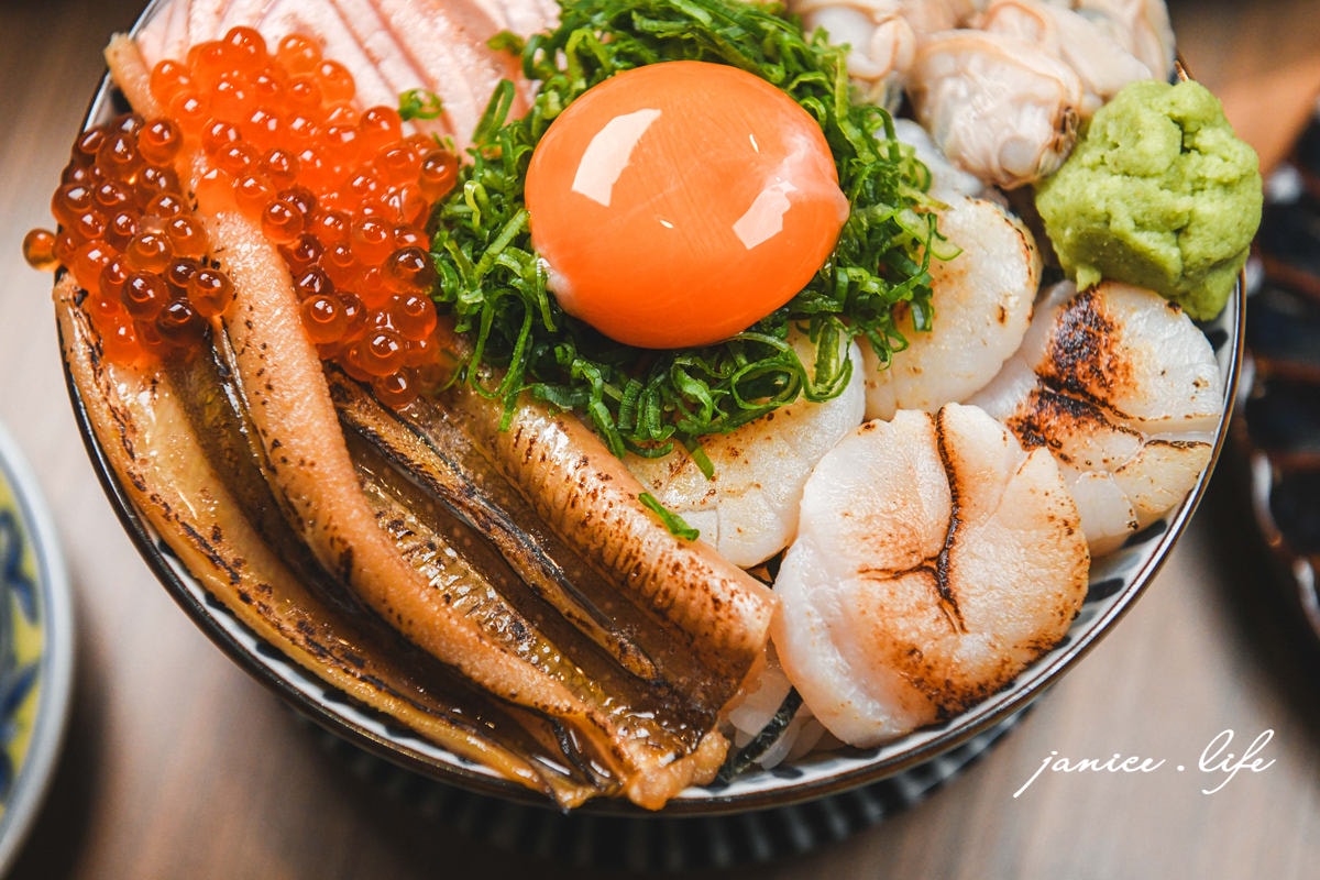 新莊美食 坐著做。海鮮丼飯專門店 坐著做菜單 新莊餐廳推薦 丼飯推薦 潔妮食旅生活 新北美食 新北餐廳推薦