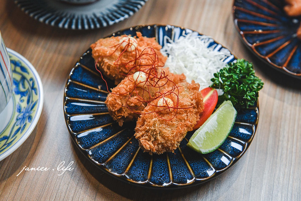 新莊美食 坐著做。海鮮丼飯專門店 坐著做菜單 新莊餐廳推薦 丼飯推薦 潔妮食旅生活 新北美食 新北餐廳推薦