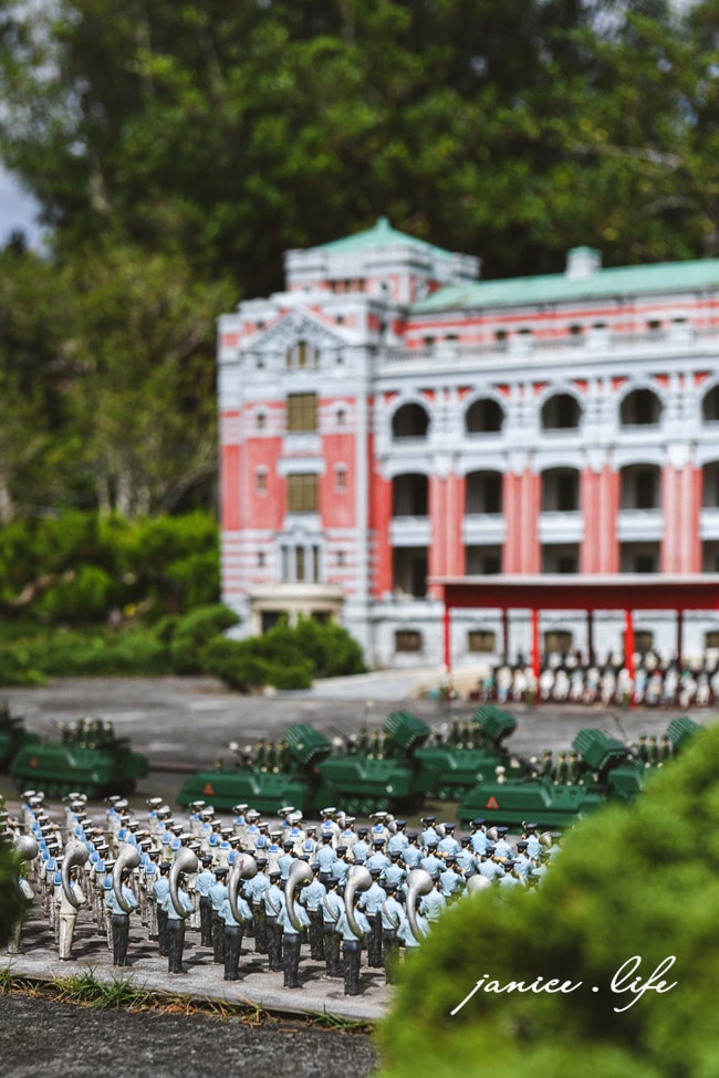 桃園親子景點 小人國主題樂園 2024小人國主題樂園攻略 龍潭旅遊 龍潭景點 桃園景點 小人國門票 小人國營業時間 小人國優惠 小人國遊樂設施 小人國停車 小人國交通 小人國用餐
