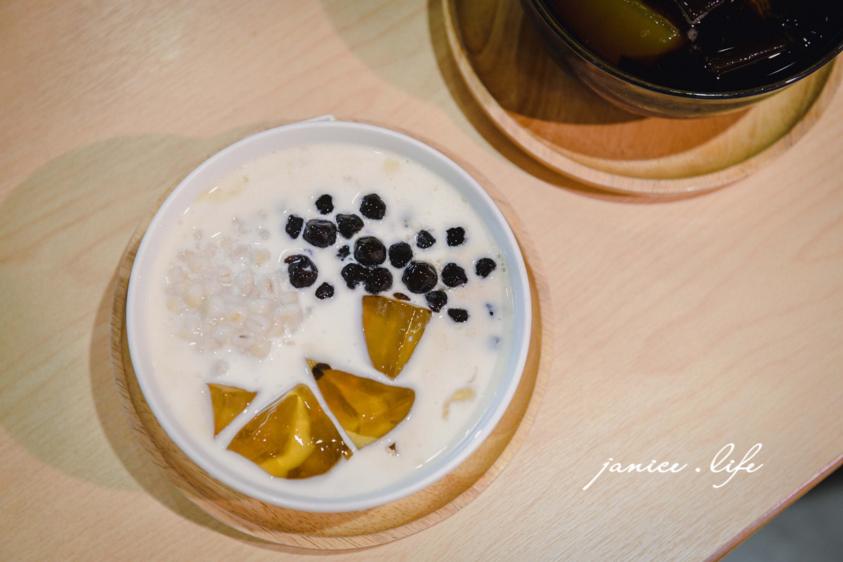 桃園美食 桃園豆花 龍潭豆花 龍潭美食 潔妮食旅生活 澎湃豆花菜單 澎湃豆花位置 澎湃豆花停車