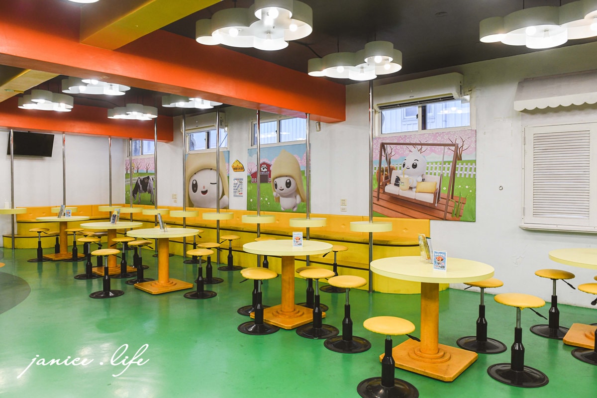 苗栗景點 四方鮮乳酪故事館 室內親子景點 苗栗親子景點 苗栗觀光工廠 潔妮食旅生活 四方鮮乳酪故事館門票 四方鮮乳酪故事館交通 