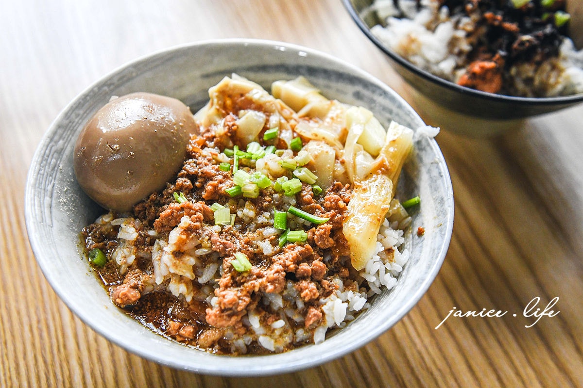 新竹關西美食 日禾六一四 客家料理 梅干豬肉飯 蒜香肉醬飯 餛飩 日禾六一四菜單 新竹關西早午餐 潔妮食旅生活 