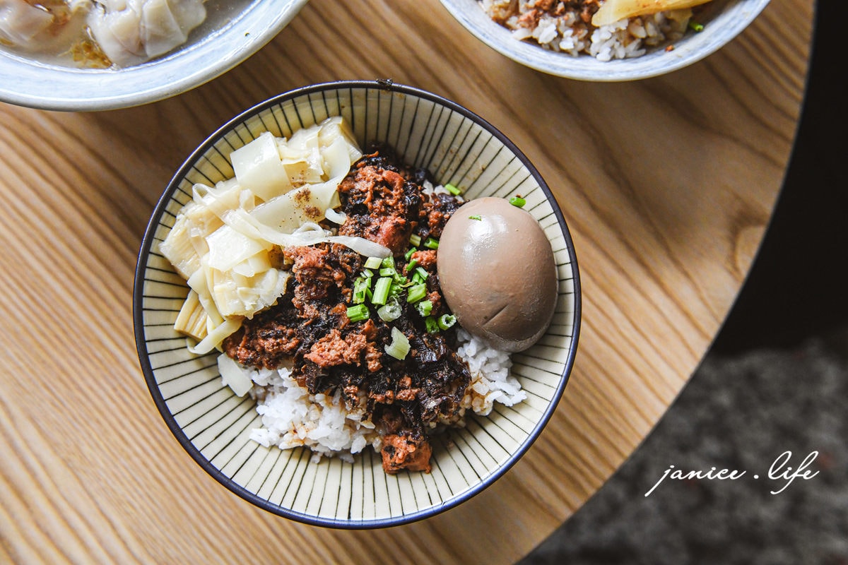 新竹關西美食 日禾六一四 客家料理 梅干豬肉飯 蒜香肉醬飯 餛飩 日禾六一四菜單 新竹關西早午餐 潔妮食旅生活 