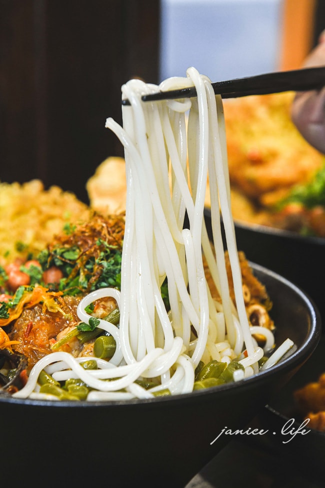 桃園藝文特區美食 好螺嗦Haoluosuo螺螄粉專門 桃園螺螄粉 螺螄粉推薦 好螺嗦螺螄粉菜單 好螺嗦螺螄粉線上點餐 潔妮食旅生活