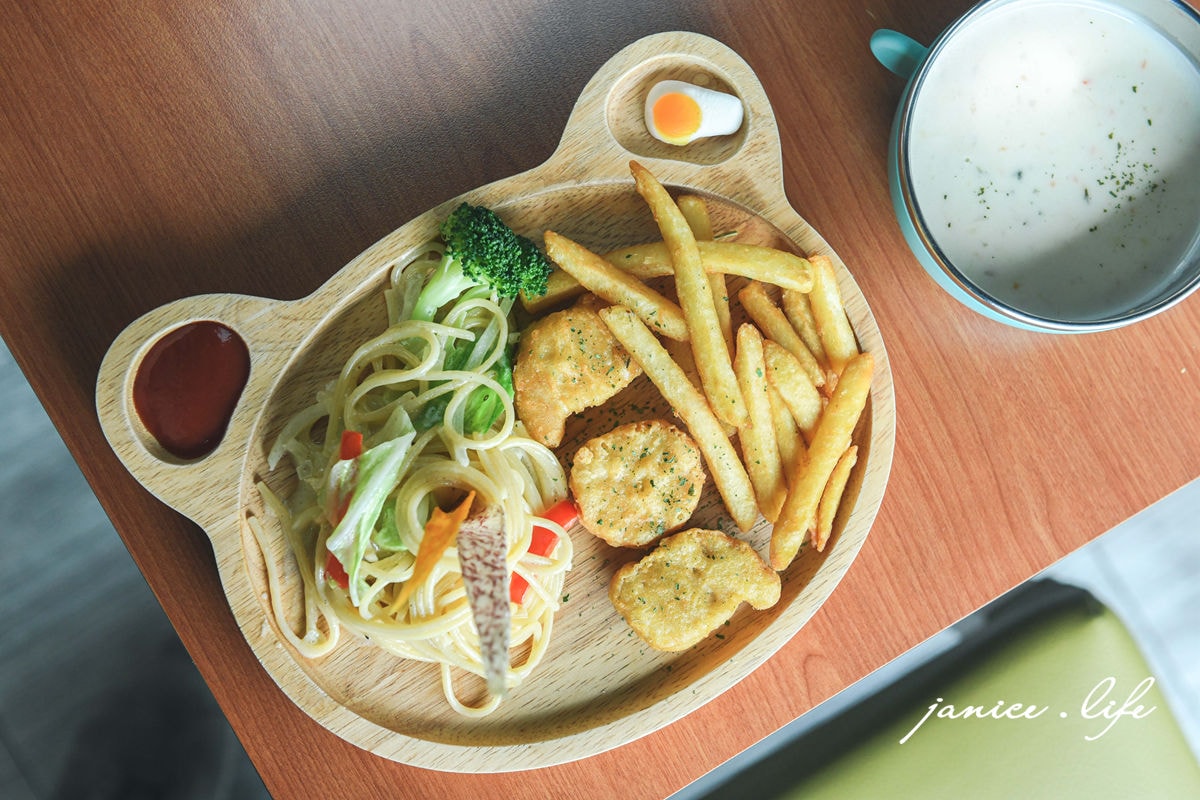 台南善化餐廳 台南善化美食 大窩與小宅義式餐廳 大窩店 親子友善 意識餐廳 台南義式 台南義大利麵 台南親子餐廳 台南下午茶 大窩與小宅義式餐廳大窩店菜單 大窩與小宅義式餐廳大窩店停車 潔妮食旅生活 台南市善化區光復路208號