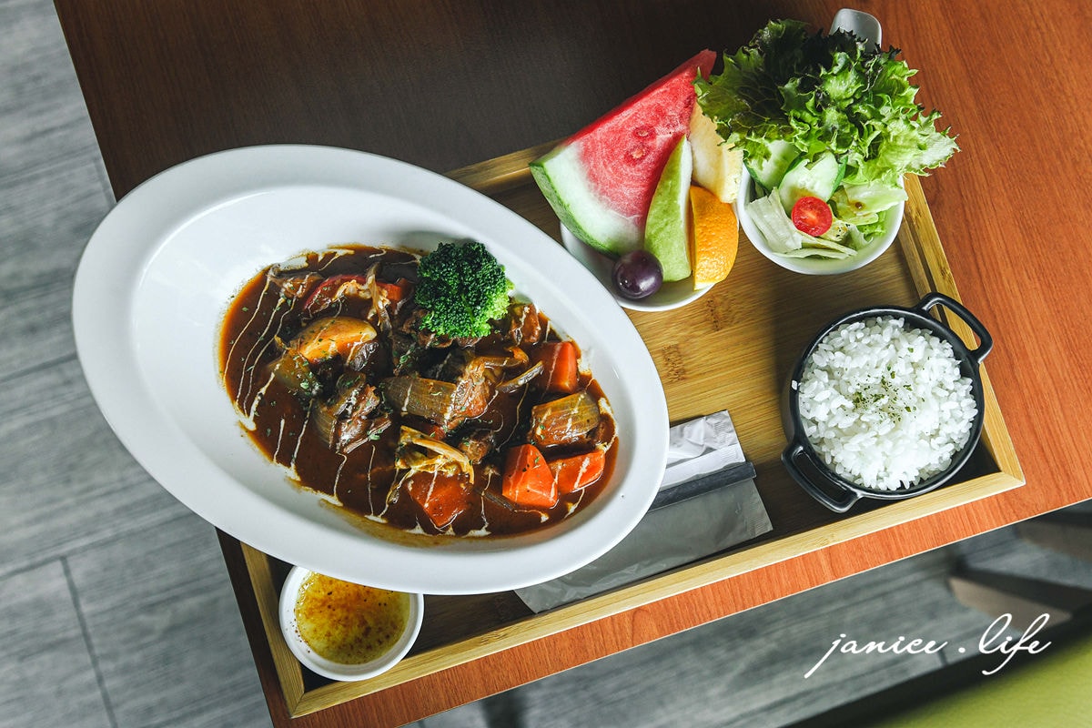 台南善化餐廳 台南善化美食 大窩與小宅義式餐廳 大窩店 親子友善 意識餐廳 台南義式 台南義大利麵 台南親子餐廳 台南下午茶 大窩與小宅義式餐廳大窩店菜單 大窩與小宅義式餐廳大窩店停車 潔妮食旅生活 台南市善化區光復路208號