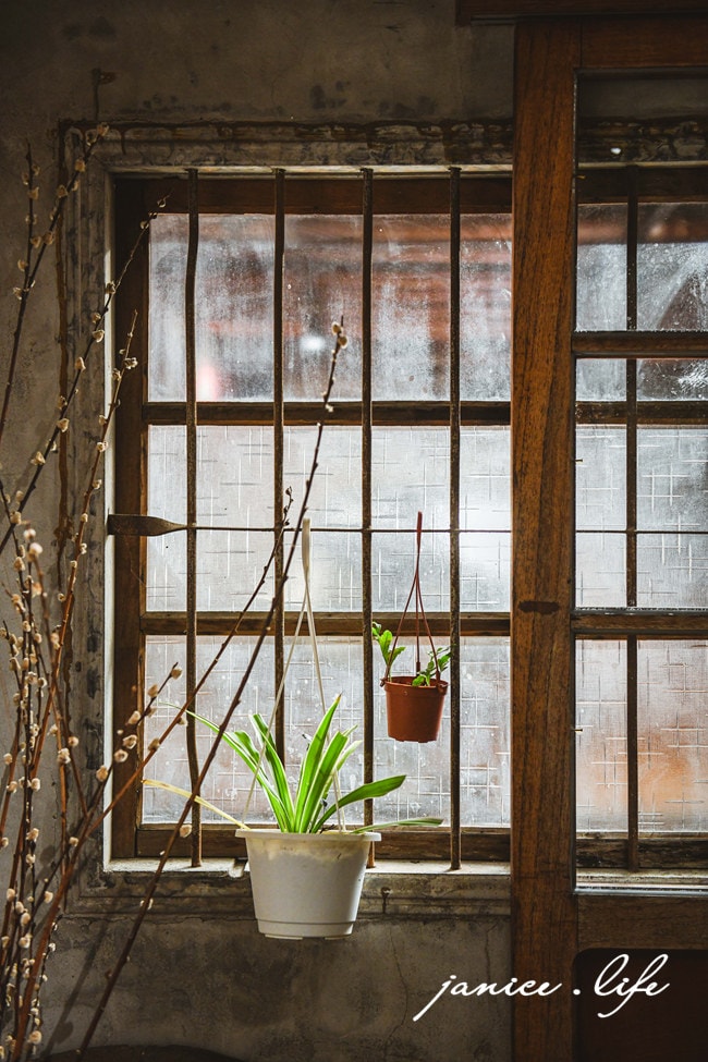 大溪美食|隱灶腳百年老厝餐館|懷舊復古的經典辦桌菜|傳統台菜料理.吃好吃飽還要吃美 - 第16張圖 大溪美食 隱灶腳百年老厝餐館 大溪聚餐餐廳推薦 桃園聚餐餐廳推薦 台菜料理 辦桌菜 隱灶腳百年老厝餐館停車 隱灶腳百年老厝餐館位置 隱灶腳百年老厝餐館菜單 潔妮食旅生活 大溪老城區第一家民宿 秘境41民宿 隱花園景觀咖啡餐廳 好客民宿 秘境 大溪民宿 大溪住宿 大溪老街 桃園住宿 桃園大溪景觀咖啡 大溪老城四季行館 、隱花園咖啡廳