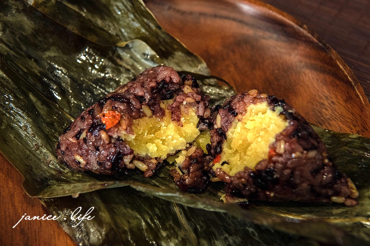 宅配美食.端午節粽子推薦|漢來美食 宅美食.大禮包粽禮盒|五星主廚團隊研發.三種口味一次擁有 - 第11張圖 端午節粽子 漢來美食 大禮包粽禮盒 端午節禮盒 粽子禮盒 2025粽推薦 宅配美食 潔妮食旅生活 台式一品粽 松露富貴粽 紫米燕麥綠豆粽 端午節送禮推薦 宅配美食 宅美食 漢來大禮包粽禮盒 漢來大飯店、肉粽、綠豆粽、松露粽、台式一品粽、紫米燕麥綠豆粽、松露富貴粽、粽子推薦、端午節粽子、粽子、五星粽子推薦、漢來粽子、南部粽推薦、宅美食、宅配、五星主廚、五星飯店美食、2025端午節粽子、端午節粽子預購、網購肉粽推薦、南部肉粽宅配推薦、肉粽購買