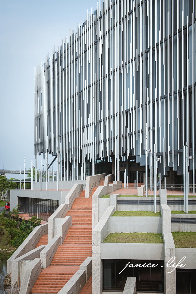 鶯歌新景點 新北市美術館 全民美感教育 新北市鶯歌區館前路300號 鶯歌旅遊 鶯歌景點 新北鶯歌 新北市美術館門票 新北市美術館停車 潔妮食旅生活