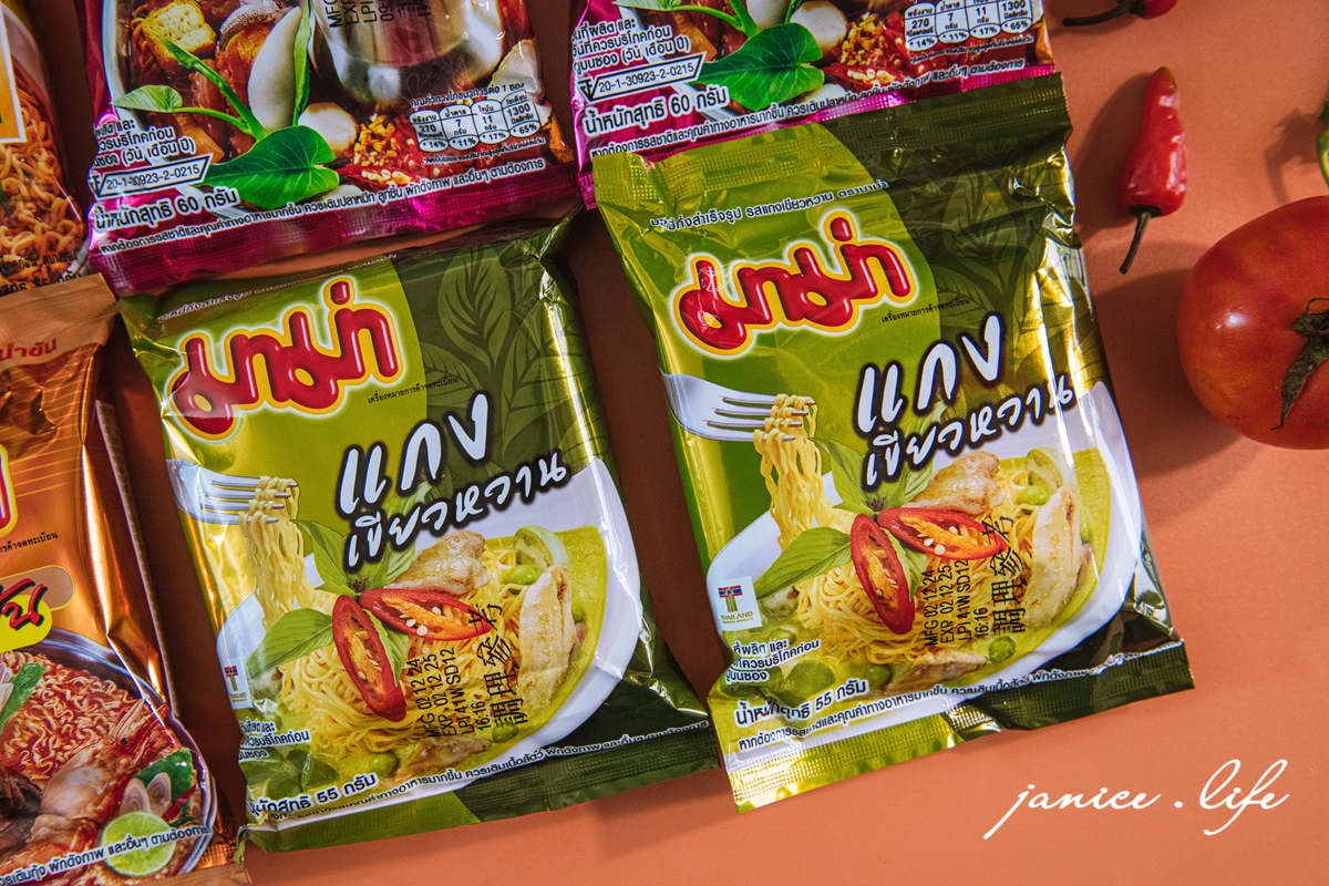 泰國必買伴手禮 MAMA泡麵 全球十大美味泡麵 MAMA泰式炒河粉 MAMA泡麵推薦 MAMA泡麵哪裡買 潔妮食旅生活 下廚 宅配美食 簡單料理 泰國伴手禮推薦 泰國必買 mama泡麵