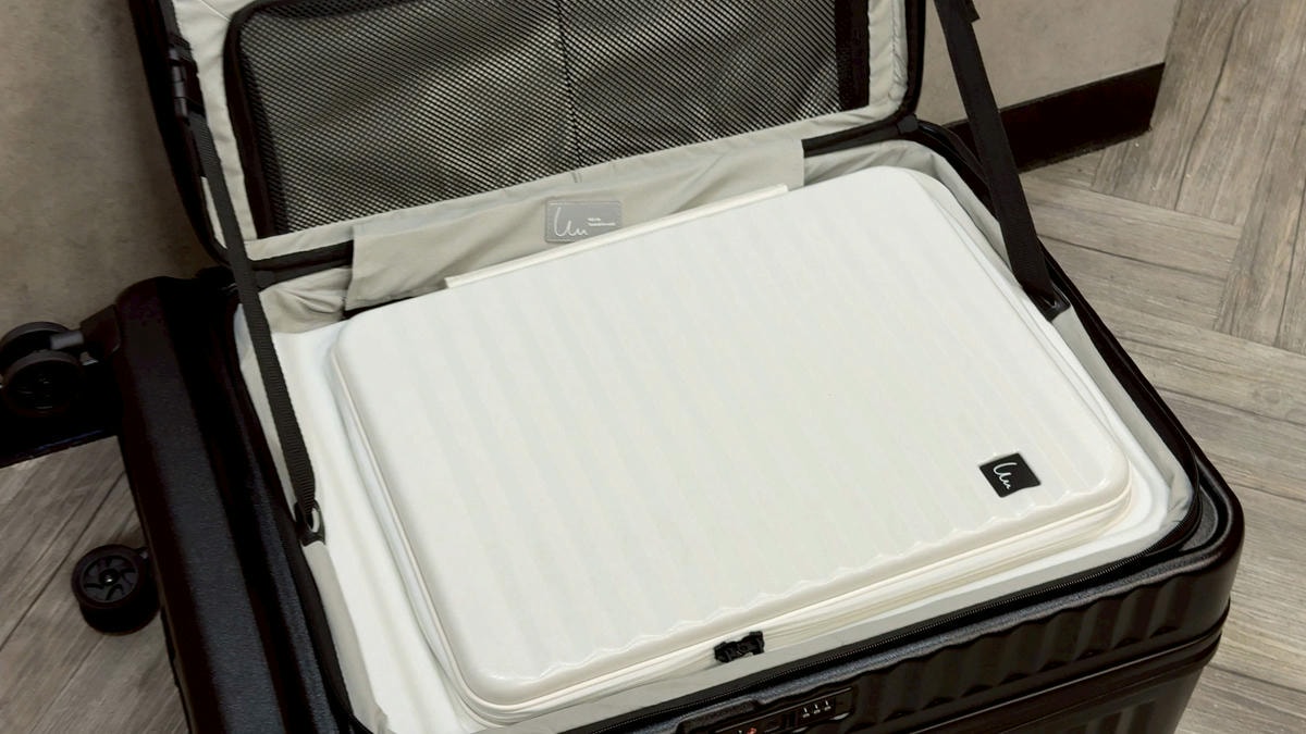 With Me前開上掀款波卡箱 行李箱 29吋行李箱 日本頂級靜音萬向輪 客製化布套 行李箱布套 行李箱開箱 上掀式行李箱推薦 潔妮食旅生活