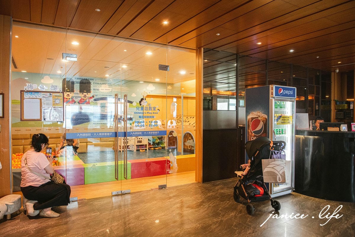 福容大飯店 淡水漁人碼頭 淡水最美親子飯店 淡水旅遊 淡水景點 福容大飯店優惠方案 福容大飯店房型 淡水福容大飯店餐廳 淡水福容大飯店接駁車 淡水福容大飯店價格 潔妮食旅生活 新北旅遊 新北飯店推薦 淡水飯店推薦 新北親子飯店 無敵海景露營房