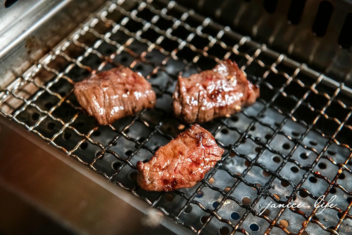 桃園燒肉推薦 伊笠燒肉 伊笠燒肉停車 伊笠燒肉菜單 個人燒肉推薦 桃園個人燒肉 潔妮食旅生活 桃園市桃園區春日路746號 日式燒肉 Easy yakiniku