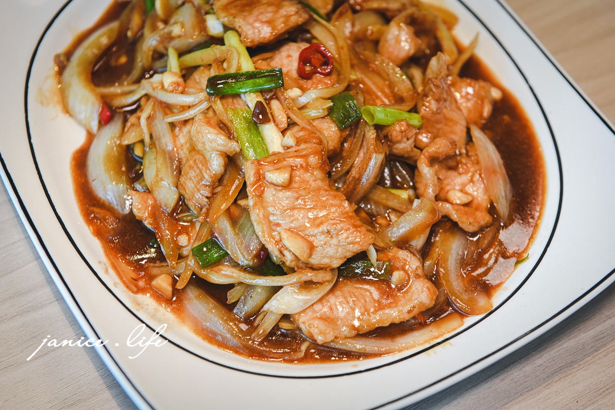 湘聚食坊 台東市更生北路619號 台東美食 湘聚食坊菜單 湘聚食坊位置 台東聚會餐廳推薦 潔妮食旅生活 台東聚餐 