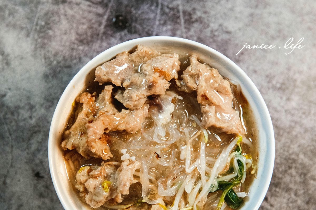 八德興豐路美食|羊肉焿魷魚焿|料多實在好大碗 - 第12張圖 八德興豐路美食 八德美食 羊肉焿魷魚焿 八德焿麵 赤肉焿 花枝焿 潔妮食旅生活 羊肉焿魷魚焿菜單 桃園市八德區興豐路518號