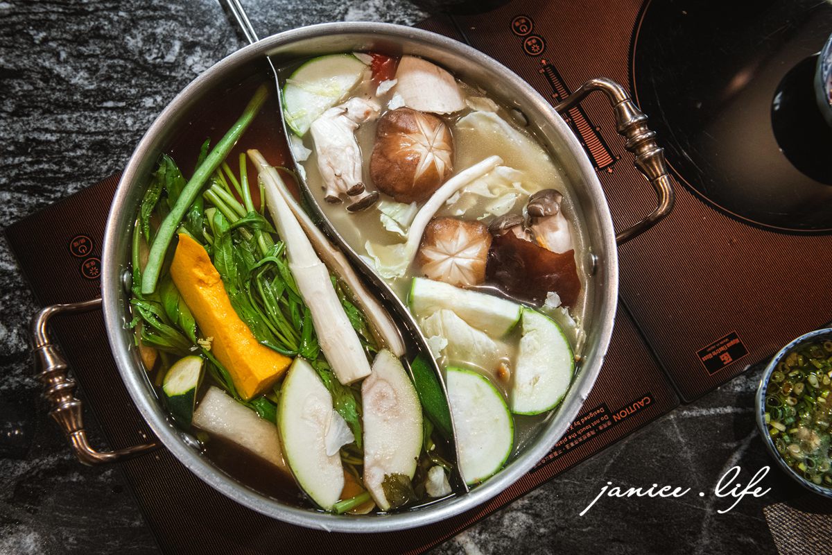 台北大安區美食餐廳推薦 台北火鍋推薦 二本松涮涮屋 台北市大安區瑞安街118號 二本松涮涮屋訂位 二本松涮涮屋菜單 潔妮食旅生活 台北約會餐廳推薦 松葉蟹 火鍋界PRADA 二本松涮涮屋 にほんまつ本館