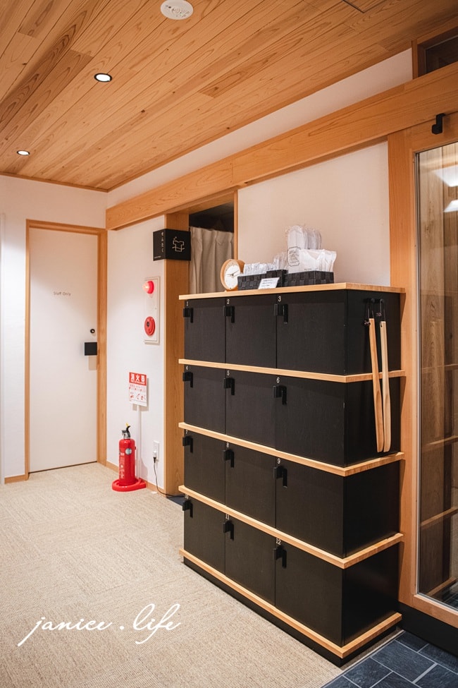 四國高知住宿推薦 美馬旅館別館 原木飯店 高知県高岡郡四万十町本町4-41 0880-22-1103 潔妮食旅生活 高知住宿飯店推薦 四國自由行 四國景點 四國自駕 日本自由行 日本自駕 日本景點 日本旅遊 四國遍路 岩本寺參道 美馬旅館 Hanare Kino 飯店 美馬旅館はなれ 木のホテル