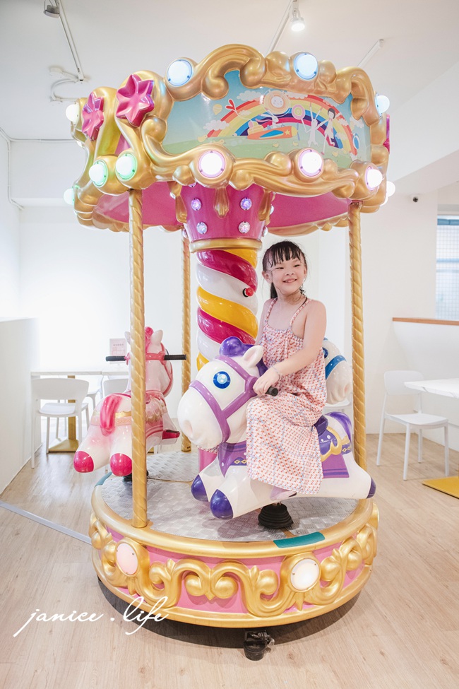台北親子餐廳 新北親子餐廳 中和親子餐廳 Babywonderland 童話愛樂園中和店 童話愛樂園交通 童話愛樂園費用 童話愛樂園停車 中永和親子餐廳 潔妮食旅生活 新北市中和區安平路55號