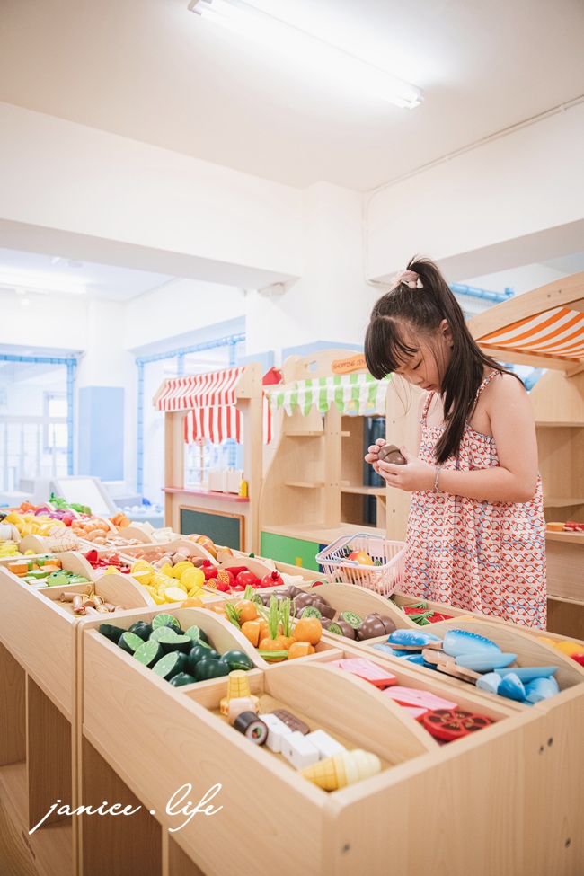 台北親子餐廳 新北親子餐廳 中和親子餐廳 Babywonderland 童話愛樂園中和店 童話愛樂園交通 童話愛樂園費用 童話愛樂園停車 中永和親子餐廳 潔妮食旅生活 新北市中和區安平路55號