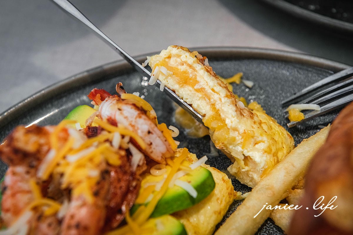 台北大安區美食 AtFirst早寓 more 仁愛店 At.First早寓 早寓inline 台北早午餐 早寓訂位 早寓推薦 早寓菜單 早寓交通 潔妮食旅生活 台北餐廳推薦 台北大安餐廳推薦 早午餐 台北義式料理 台北下午茶 台北親子寵物友善