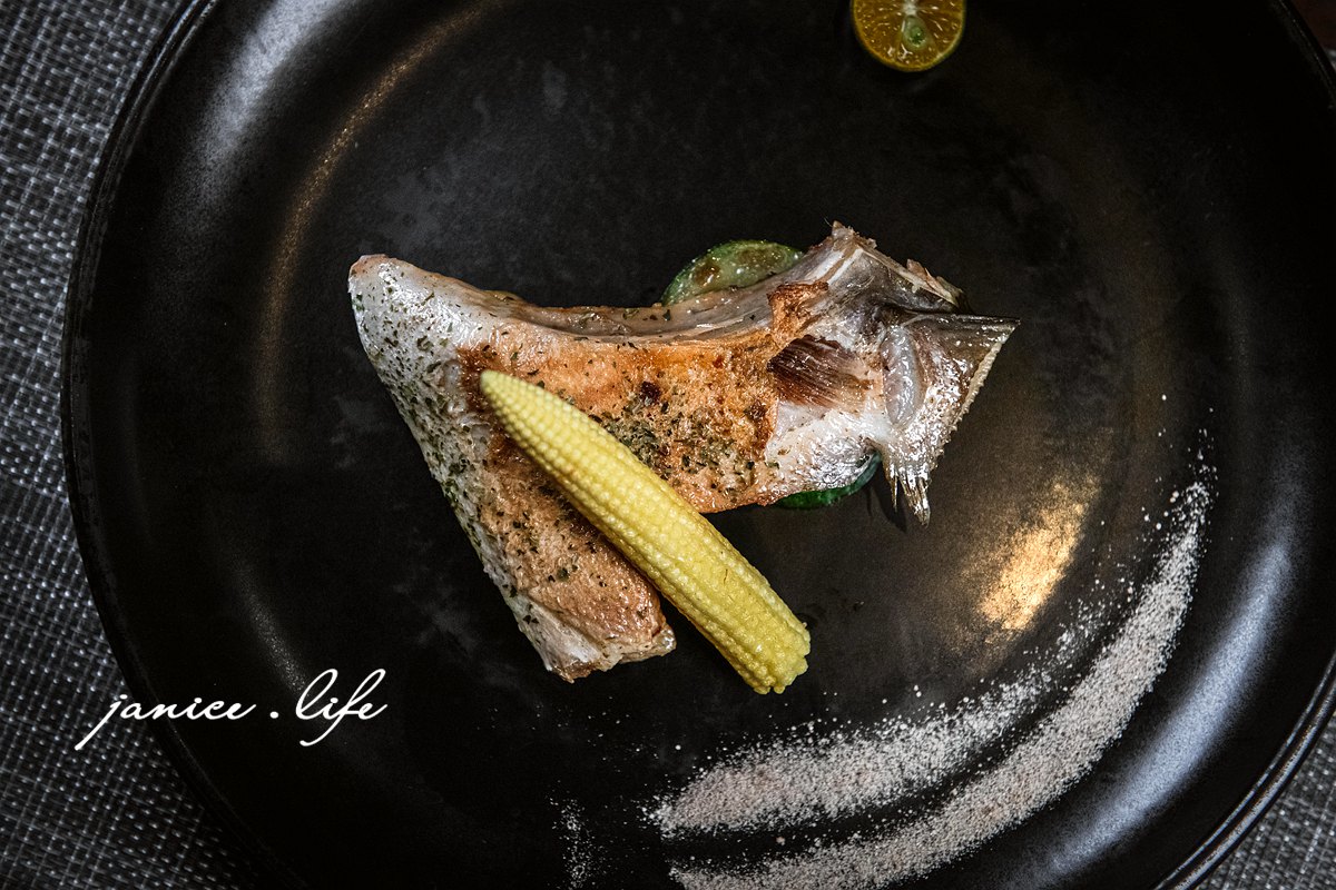 全台十大頂級鐵板燒 明水然無菜單鐵板燒 慶城店 台北市松山區慶城街18之1號2樓 台北頂級鐵板燒 台北無菜單 台北約會慶生餐廳推薦 小巨蛋南京復興商圈餐廳推薦 潔妮食旅生活 南京復興站美食 小巨蛋頂級美食 南京商圈美食推薦 頂級無菜單鐵板燒 明水然樂 明水然 Omakase 台北無菜單 約會慶生餐廳 樂多多集團 慶生約會餐廳 情人節餐廳 遊台必訪
