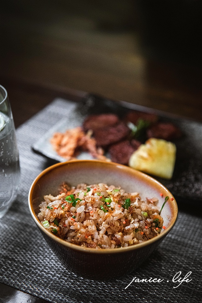 全台十大頂級鐵板燒 明水然無菜單鐵板燒 慶城店 台北市松山區慶城街18之1號2樓 台北頂級鐵板燒 台北無菜單 台北約會慶生餐廳推薦 小巨蛋南京復興商圈餐廳推薦 潔妮食旅生活 南京復興站美食 小巨蛋頂級美食 南京商圈美食推薦 頂級無菜單鐵板燒 明水然樂 明水然 Omakase 台北無菜單 約會慶生餐廳 樂多多集團 慶生約會餐廳 情人節餐廳 遊台必訪