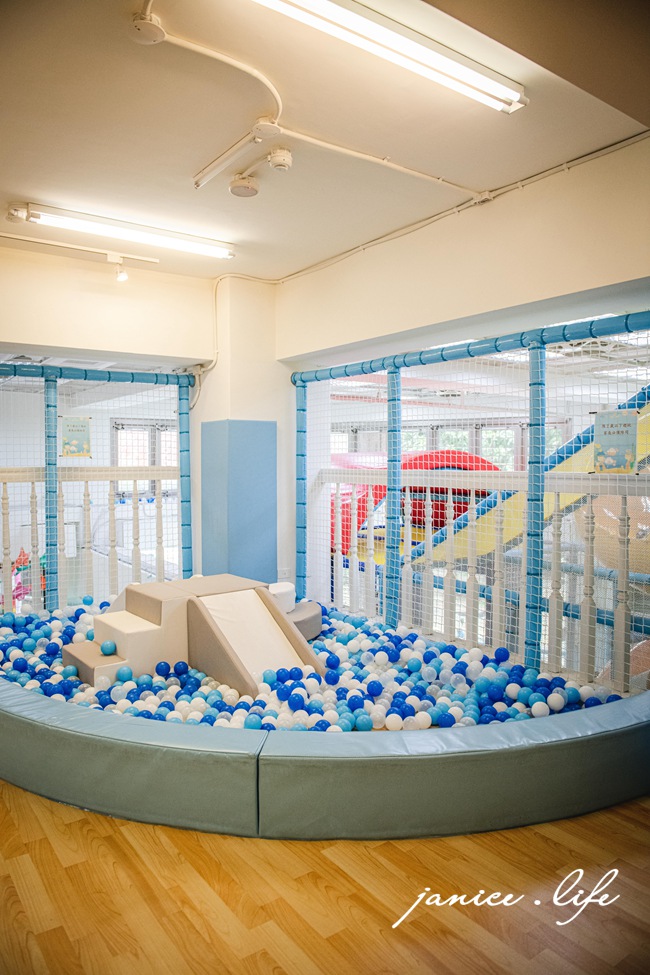 台北親子餐廳 新北親子餐廳 中和親子餐廳 Babywonderland 童話愛樂園中和店 童話愛樂園交通 童話愛樂園費用 童話愛樂園停車 中永和親子餐廳 潔妮食旅生活 新北市中和區安平路55號
