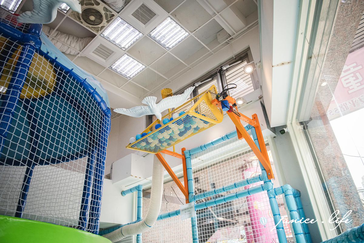 台北親子餐廳 新北親子餐廳 中和親子餐廳 Babywonderland 童話愛樂園中和店 童話愛樂園交通 童話愛樂園費用 童話愛樂園停車 中永和親子餐廳 潔妮食旅生活 新北市中和區安平路55號